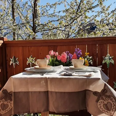 Oda ve Kahvaltı La Casa Della Guida Pontey