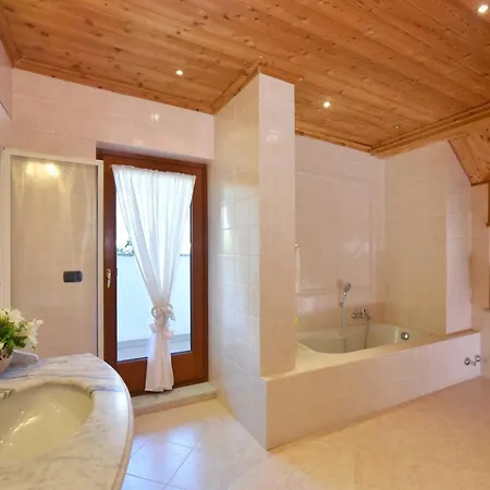 Oda ve Kahvaltı La Casa Della Guida