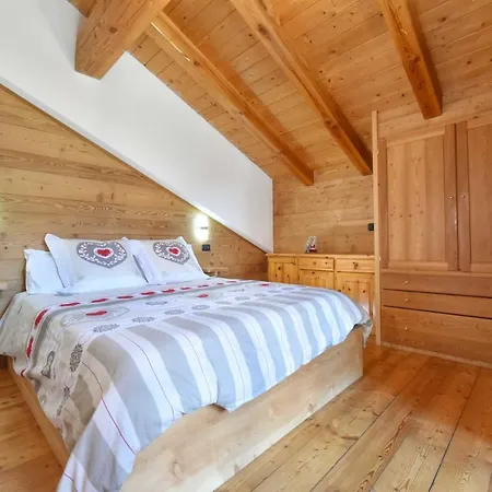 La Casa Della Guida Oda ve Kahvaltı Pontey