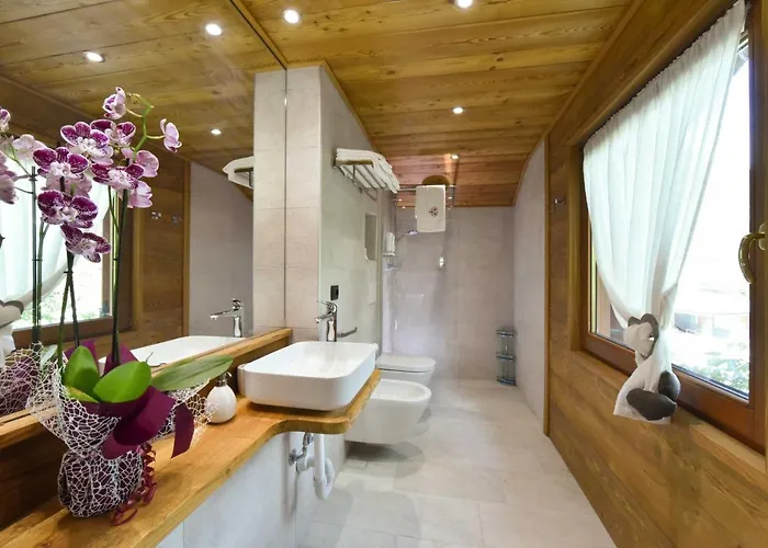 La Casa Della Guida 住宿加早餐酒店 Pontey